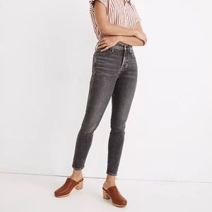Madewell 10” High Rise Skinny Crop